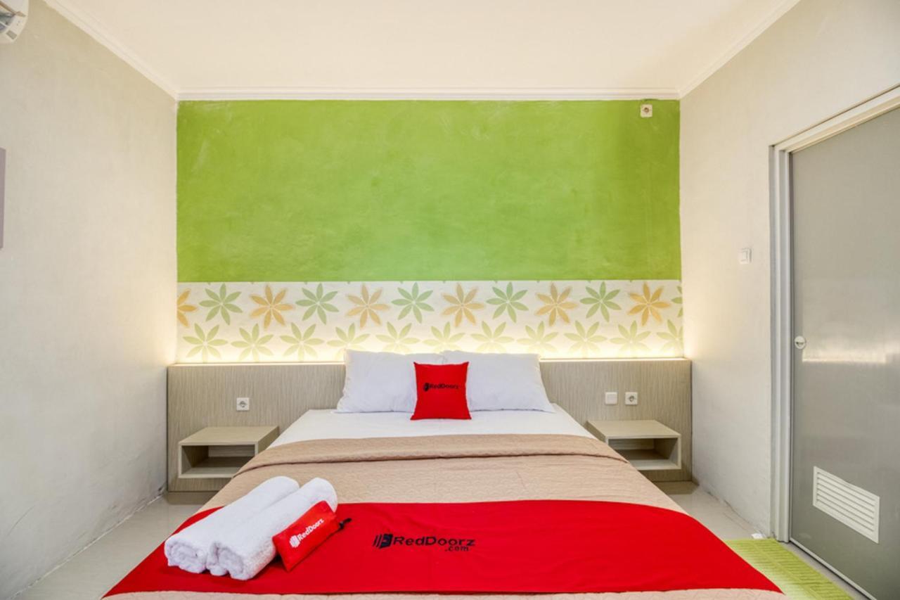 Reddoorz Near Malioboro Tugu Station Jogja 2 Hotel Джокякарта Екстериор снимка