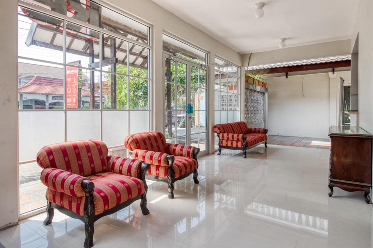 Reddoorz Near Malioboro Tugu Station Jogja 2 Hotel Джокякарта Екстериор снимка
