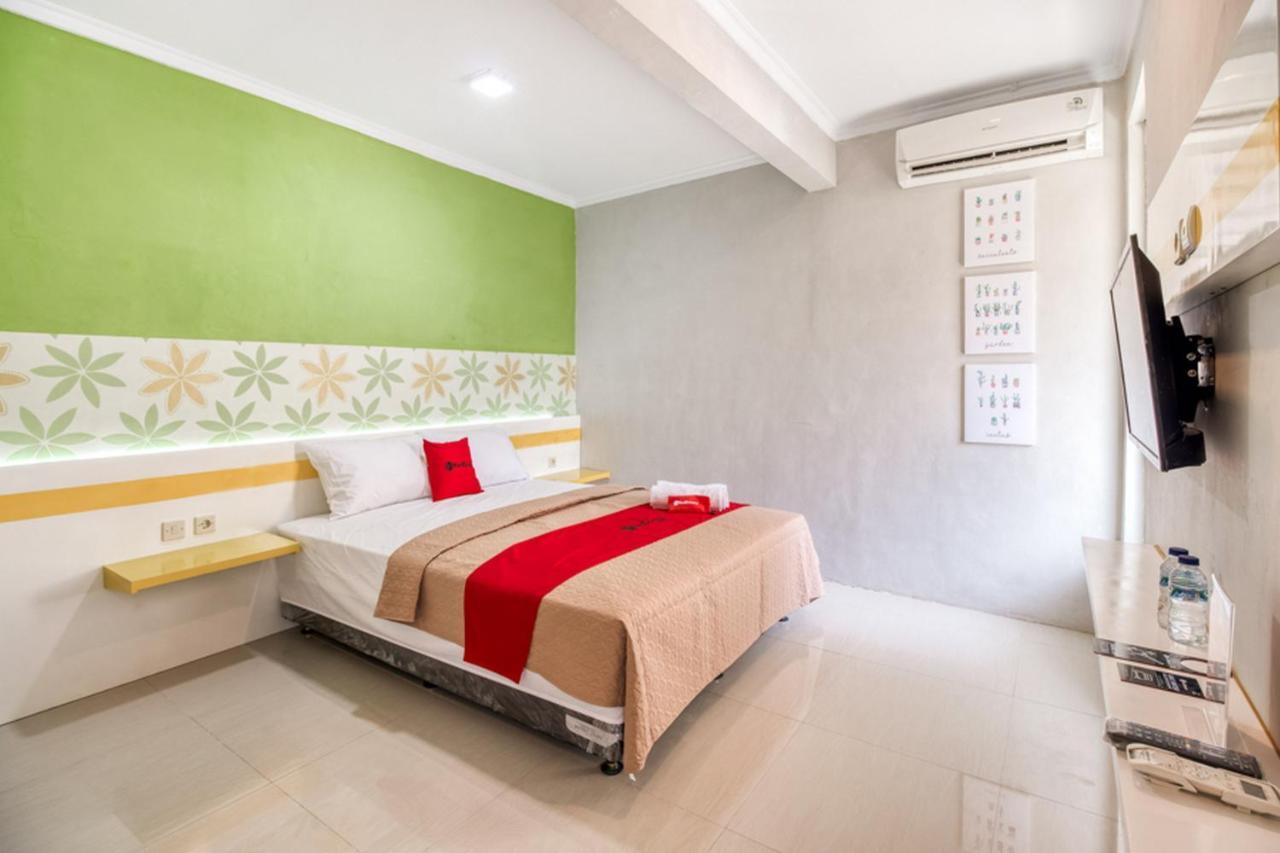 Reddoorz Near Malioboro Tugu Station Jogja 2 Hotel Джокякарта Екстериор снимка